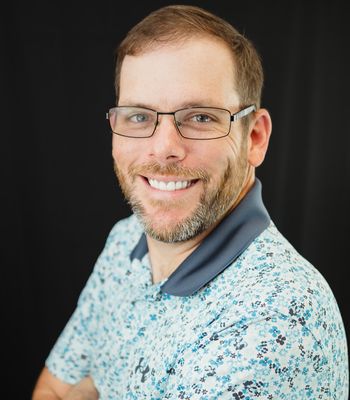 Portrait of Beaux Jones, Realtor®.